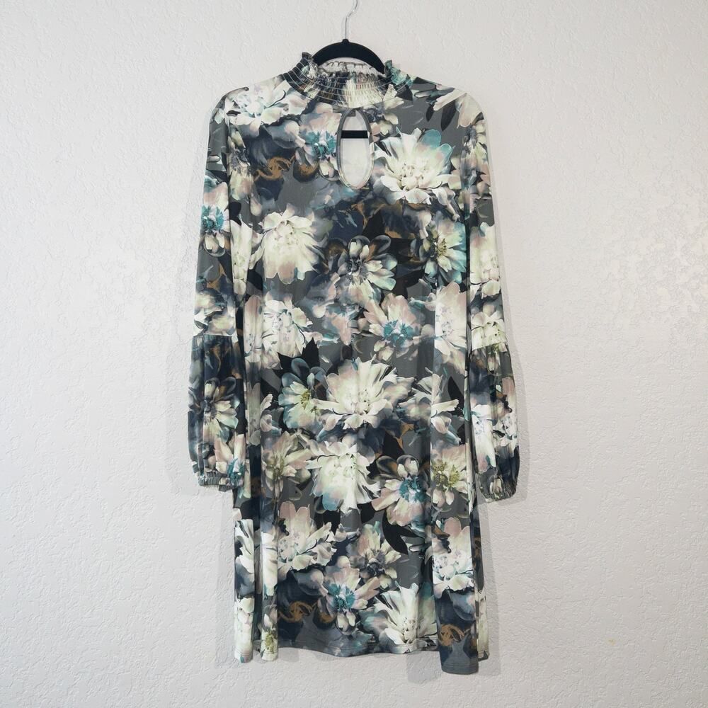 New Kate & Mallory Gray Watercolor Floral Shift Dress Size Medium - Picture 1 of 5